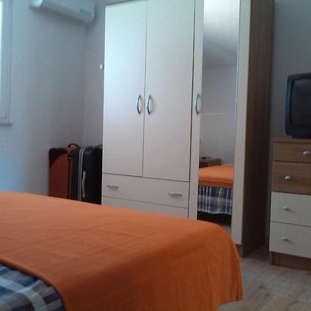 Apartments Batarilo ゴルニ・カリン 部屋 写真