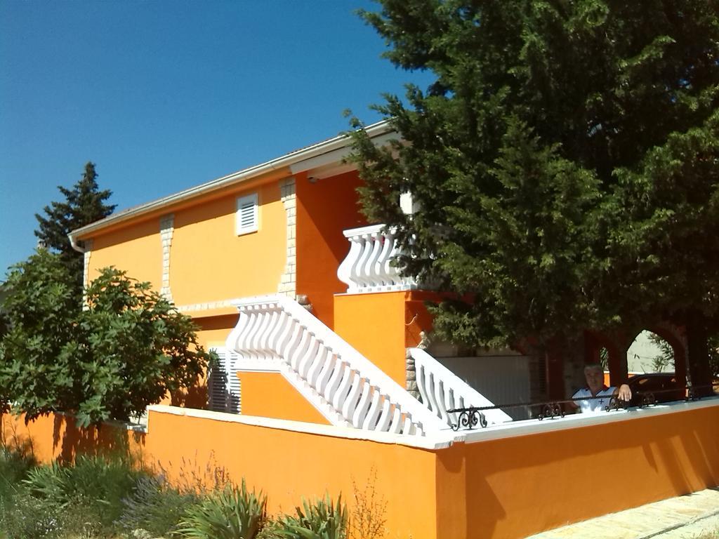 Apartments Batarilo ゴルニ・カリン エクステリア 写真